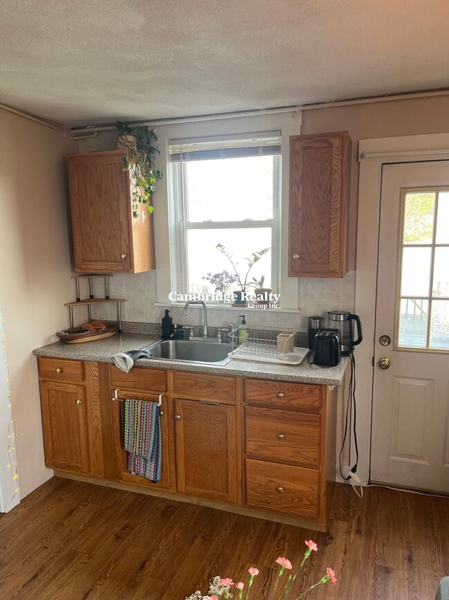 17 Endicott Ave, Unit 6A in Somerville, MA - Building Photo - Building Photo