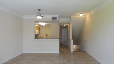 2038 Alta Meadows Ln-Unit -1502 in Delray Beach, FL - Building Photo - Building Photo