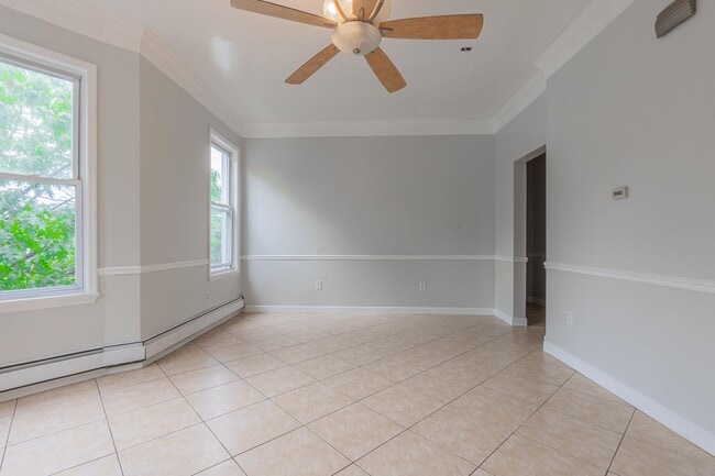 12 Carlton Ave in Jersey City, NJ - Building Photo - Building Photo