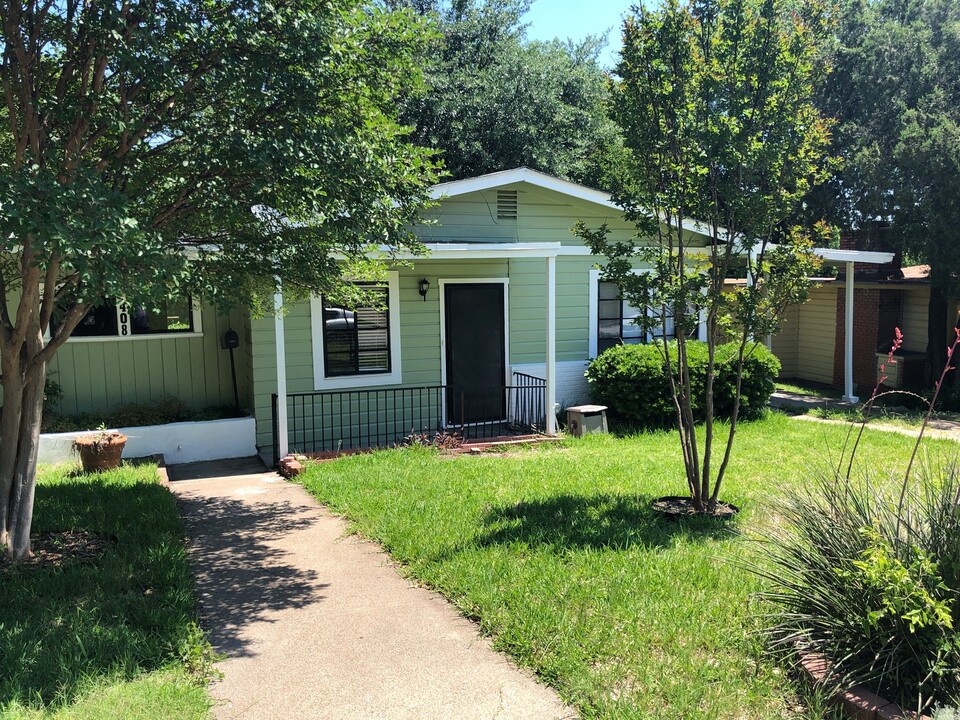 4408 Fletcher Ave in Fort Worth, TX - Building Photo