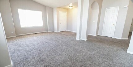 10079 Jasper St in Commerce City, CO - Building Photo - Building Photo