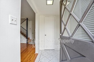 12447 Sharpview Dr in Houston, TX - Building Photo - Building Photo