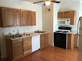 2816 Edwards Way, Unit 2816 in Pittsburgh, PA - Building Photo