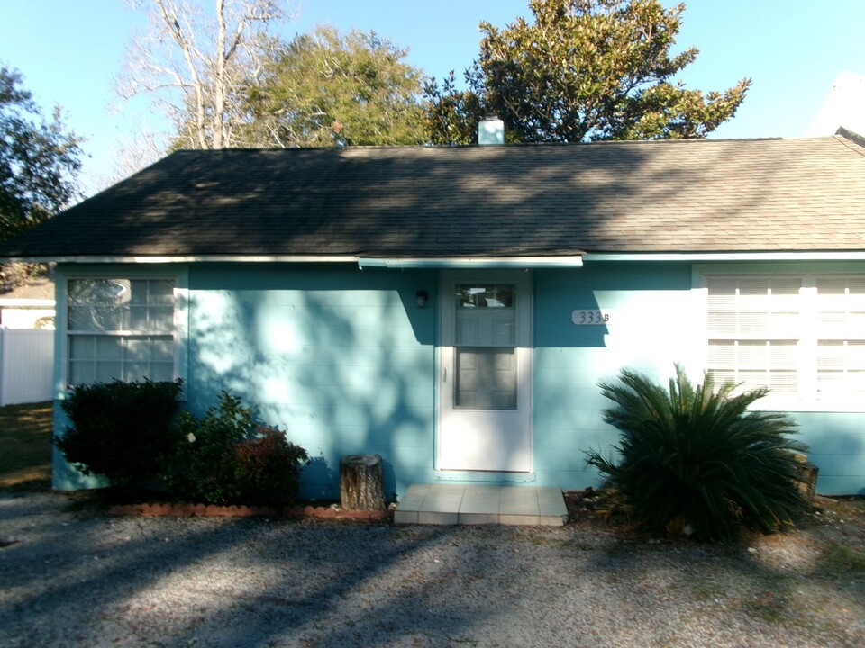 333 15th Ave S in Surfside Beach, SC - Building Photo