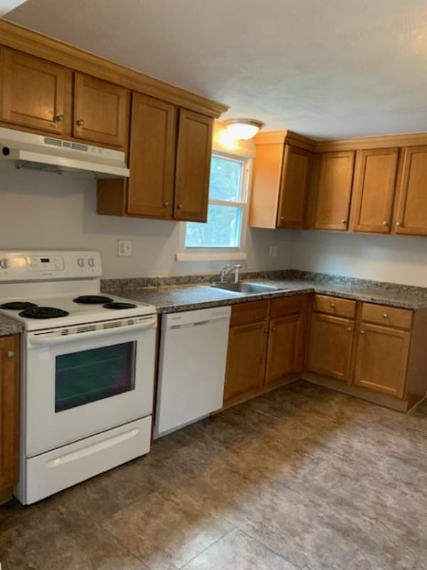 property at 33 Atherton Rd
