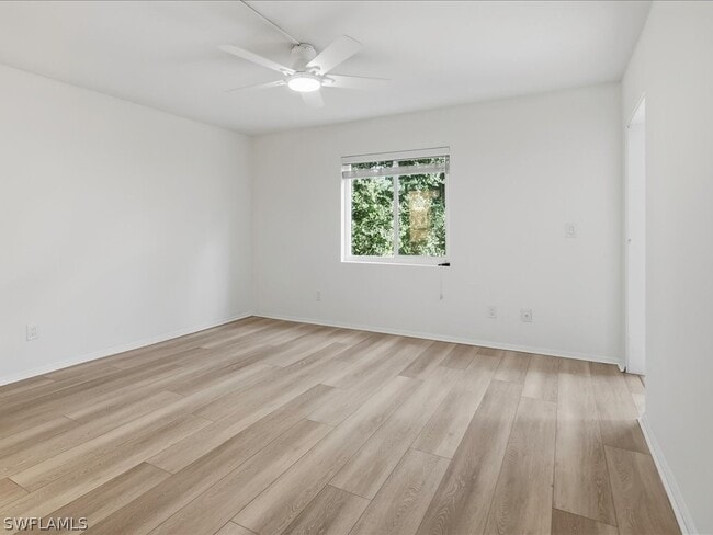 1001 Foxfire Ln in Naples, FL - Building Photo - Building Photo