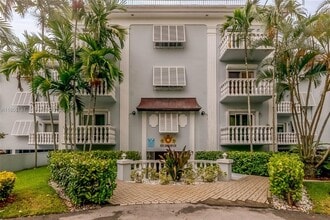 1150 Madruga Ave in Miami, FL - Building Photo - Building Photo