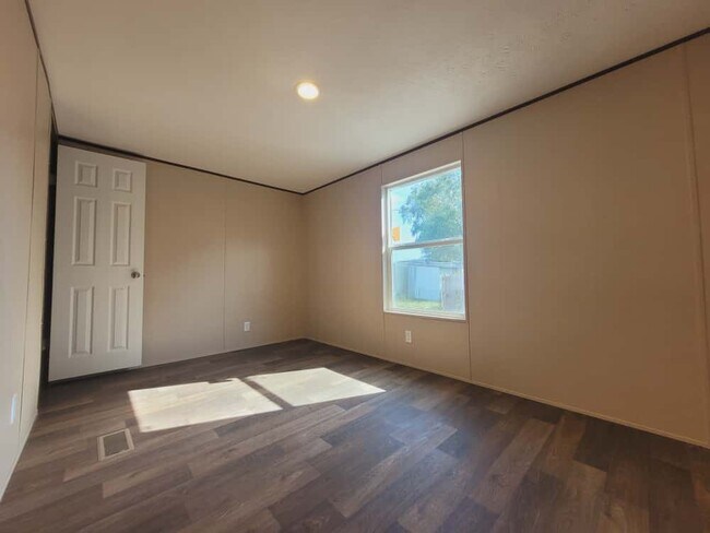 4954 US-30 in Grand Island, NE - Building Photo - Building Photo