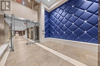 1035 Bank St in Ottawa, ON - Building Photo - Building Photo