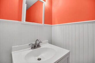 3944 Woodhue Pl in Alexandria, VA - Building Photo - Building Photo