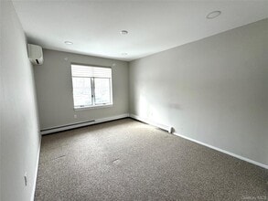 213 Lake Ave in Saint James, NY - Building Photo - Building Photo