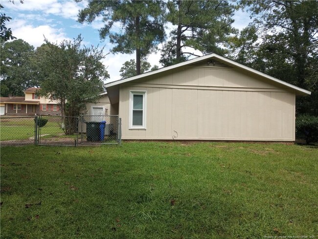 3446 Bennett Dr in Fayetteville, NC - Building Photo - Building Photo