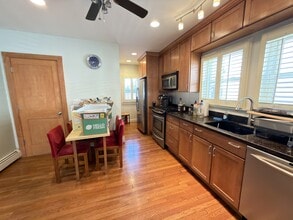 22 Magnolia Ave, Unit 22 in Cambridge, MA - Building Photo - Building Photo