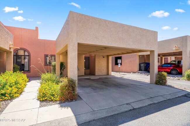 3980 Roger Ln