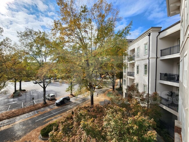 property at 11 Perimeter Center E