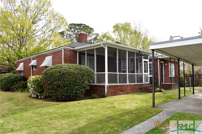 property at 601 E 52nd St
