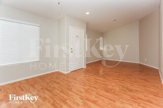 9037 Meisenheimer Ave in Las Vegas, NV - Foto de edificio - Building Photo