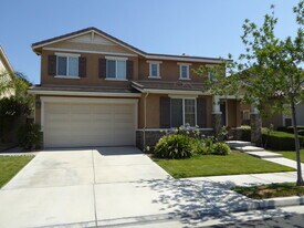 19804 Alyssa Dr in Santa Clarita, CA - Building Photo