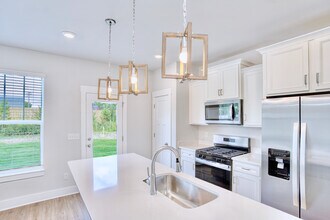 218 Marston Ln in Greenville, SC - Building Photo - Building Photo