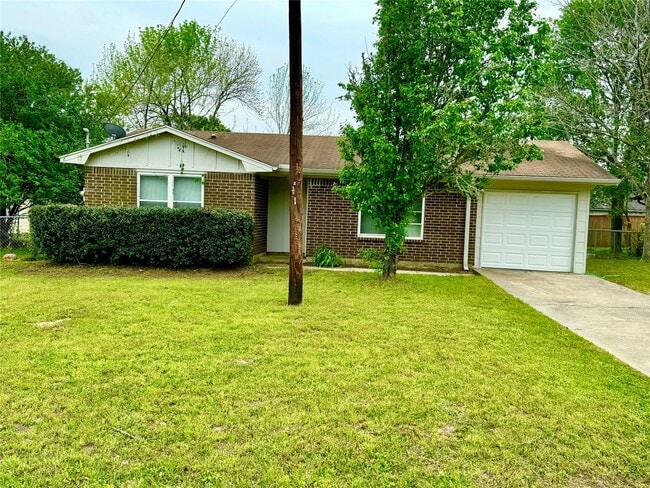 property at 94 N Shirley Ln