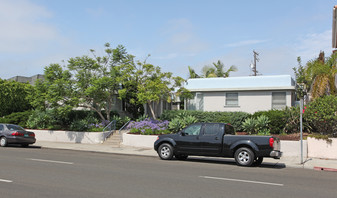 4052-4062 Front St Apartments