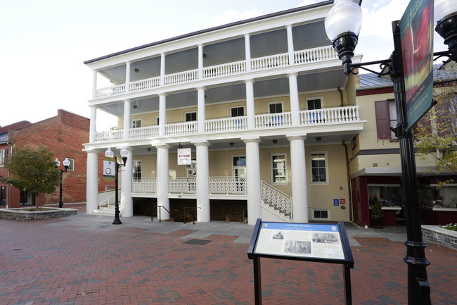 Historic Taylor Apartments