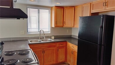 1214 Mews Ln in Las Vegas, NV - Building Photo - Building Photo