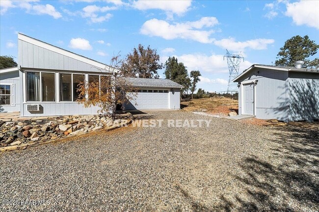 2490 W Glenshandra Dr in Prescott, AZ - Building Photo - Building Photo