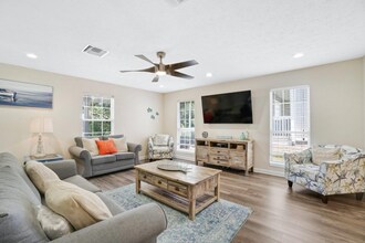 22609 Sunset Ave in Panama City Beach, FL - Building Photo - Building Photo