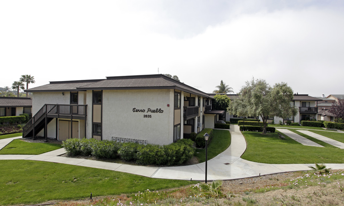 Cerro Pueblo in San Diego, CA - Building Photo