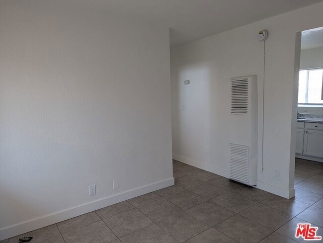 959 S Soto St in Los Angeles, CA - Building Photo - Building Photo