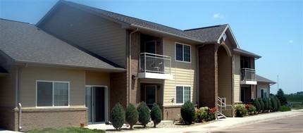 South Cliff Falls Apartments in Harrisburg, SD - Building Photo - Building Photo