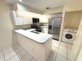 1903 Players Pl in North Lauderdale, FL - Building Photo