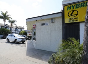 11600-11604 Venice Blvd in Los Angeles, CA - Building Photo - Building Photo