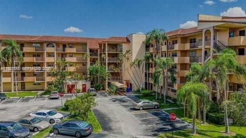 3905 N Nob Hill Rd in Sunrise, FL - Building Photo