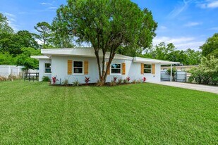 3445 Eve Dr E in Jacksonville, FL - Building Photo