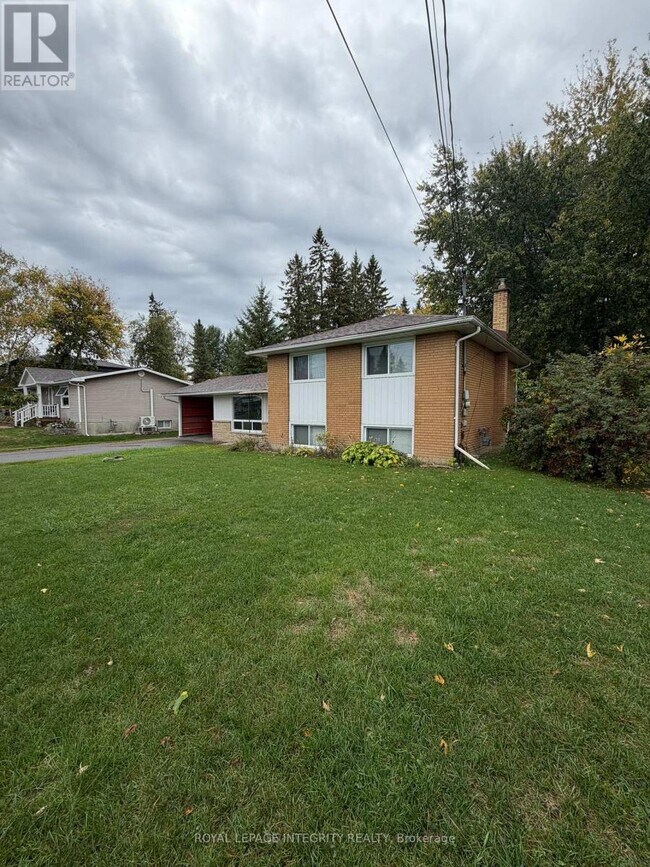 7 Lennox St in Ottawa, ON - Building Photo - Building Photo