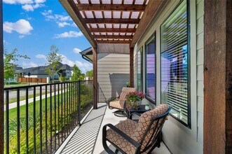 1421 Rose Willow Wy in Arlington, TX - Foto de edificio - Building Photo