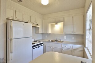 207 Taylor St in Merkel, TX - Building Photo