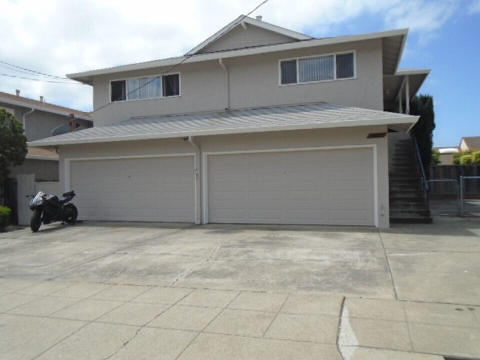 29853 Vanderbilt St in Hayward, CA - Building Photo