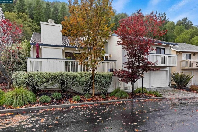 property at 1744 Spyglass Ln