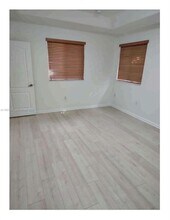 21207 NW 14th Pl in Miami Gardens, FL - Building Photo - Building Photo