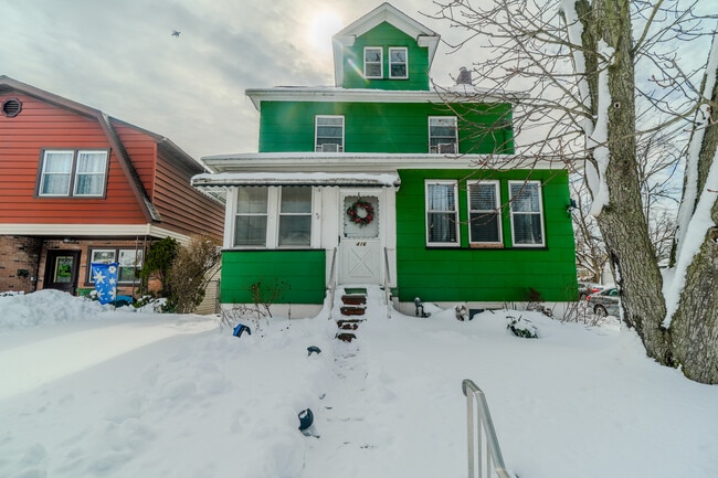 property at 416 E 6th Ave