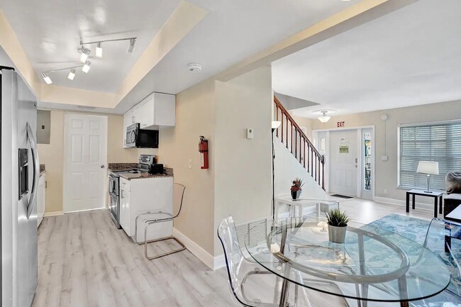 3226 NE 12th St in Pompano Beach, FL - Foto de edificio - Building Photo