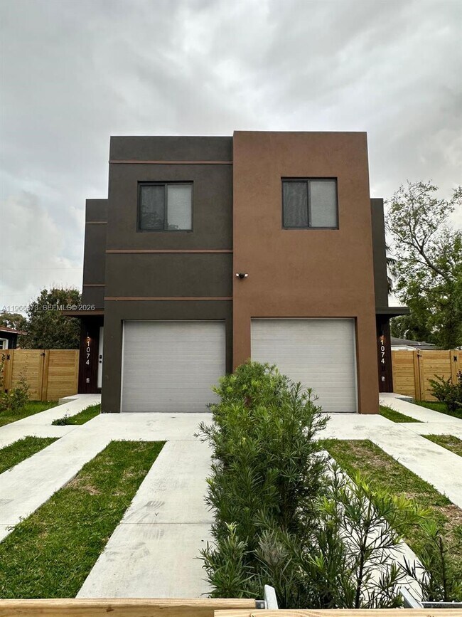 1074 NW 61st St in Miami, FL - Building Photo - Building Photo