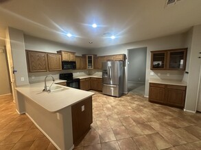 3768 E Megan St in Gilbert, AZ - Building Photo - Building Photo