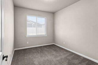 500 N 75th Ave in Yakima, WA - Building Photo - Building Photo