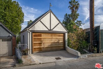4458 Dundee Dr in Los Angeles, CA - Building Photo - Building Photo