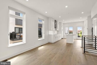 2602 Connecticut Ave NW in Washington, DC - Building Photo - Building Photo