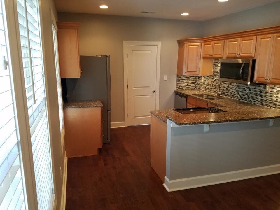 2711 1st Ave in Huntington, WV - Building Photo